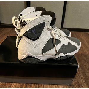 Air Jordan 7. Grey and White. Sz. 10. Like New! Reg. $152